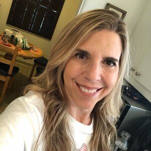 Meet your Posher, Jenn